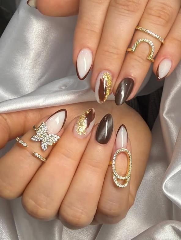 Trabalho de unhas realizado no espaço